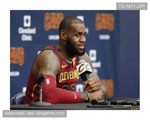 主帅夜访训练营,被拍到秘密布阵会议