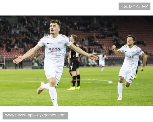 阿贾克斯准备引入德甲创造型天才,开启新一轮崛起之路 阿贾克斯准备引入德甲创造型天才,开启新一轮崛起之路